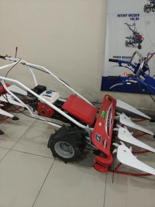 Agricultural Reaper Machine | Lightweight 135kg Rice & Wheat Crop Harvesting Machine